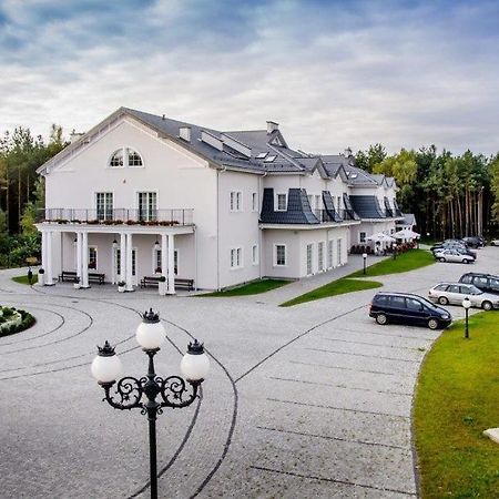 Korona Hotel Ostroleka  Buitenkant foto
